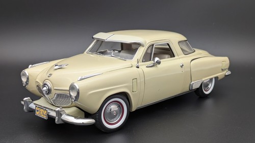 Studebaker commander 1951 - 1/18,